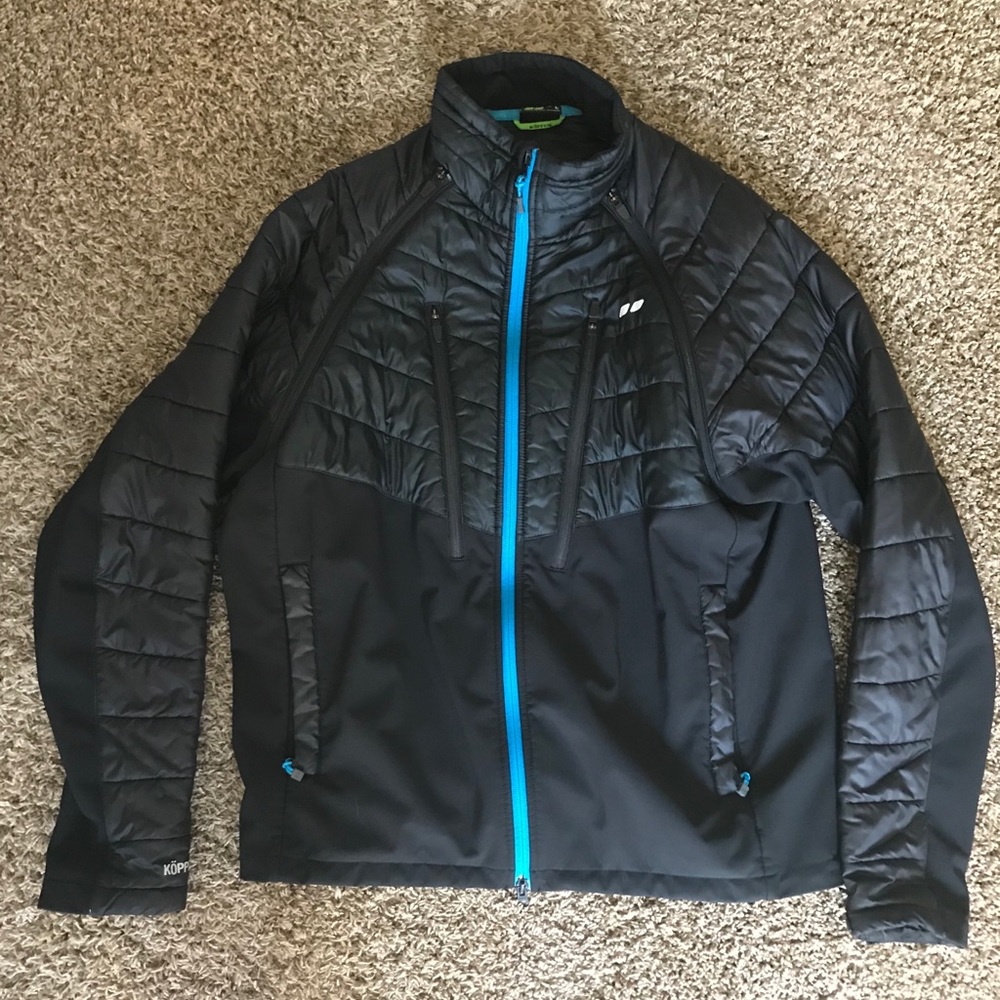 Koppen Men’s Jacket with removable sleeves.